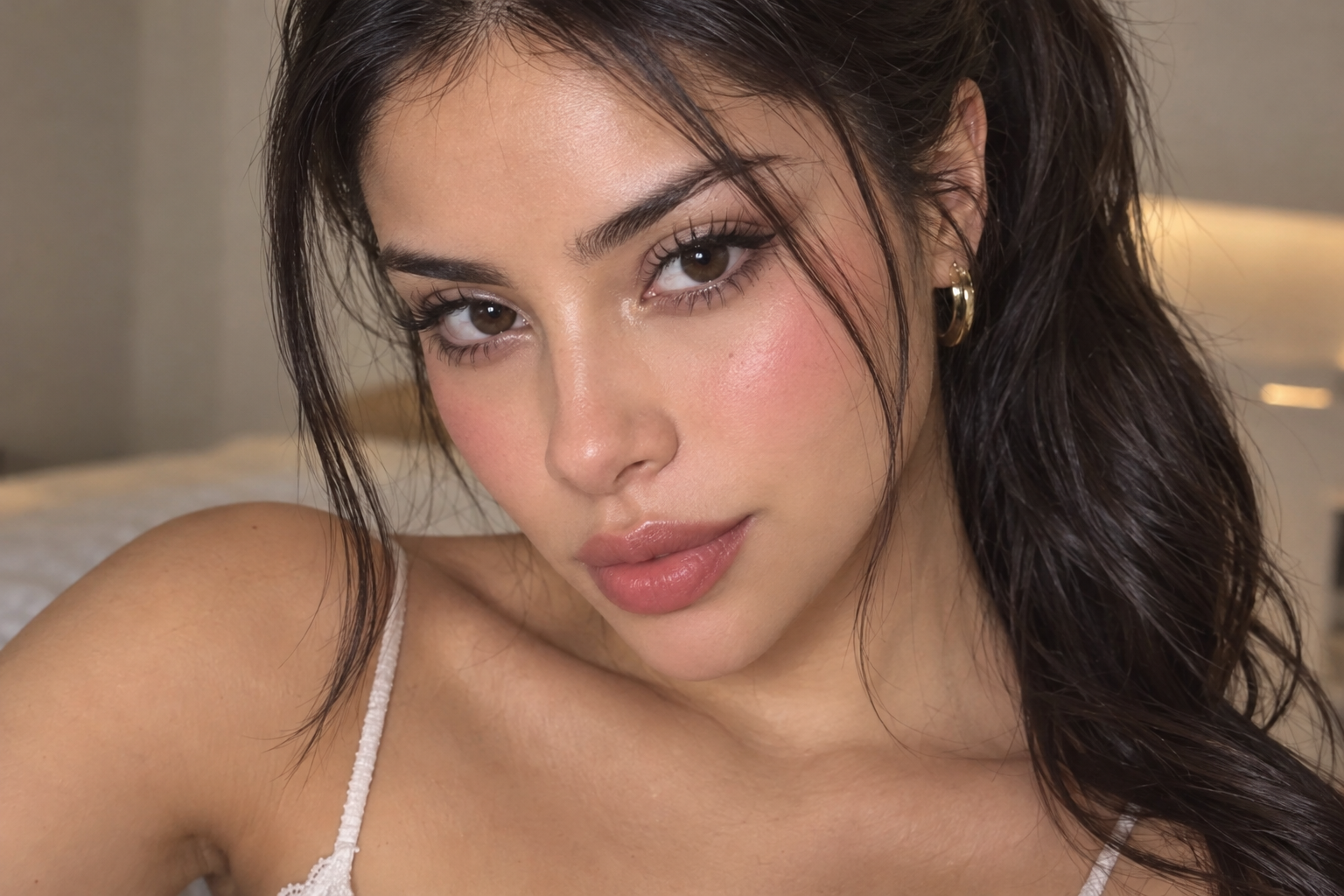 Douyin Makeup: Soft Focus Eyes, Blush, and Lips You Can Adapt