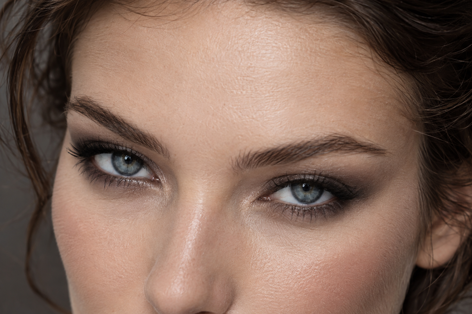 Smokey Eye Makeup: Build Soft Depth Without Losing Your Eye Shape